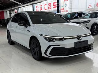 2023 Volkswagen Golf VIII, белый, 2140000 рублей, вид 3