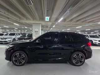 2025 BMW X1 18d sDrive III (U11/U12), чёрный, 5243802 рублей, вид 4