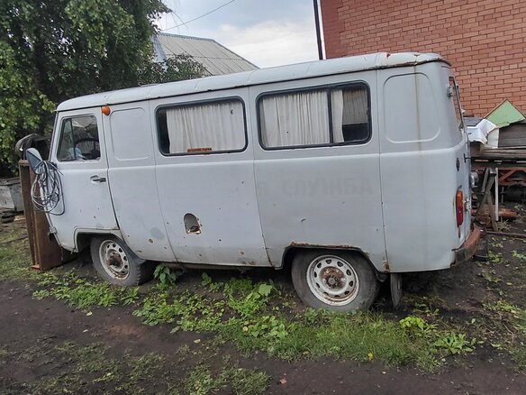 2004 УАЗ 3962, белый, 300000 рублей - вид 2