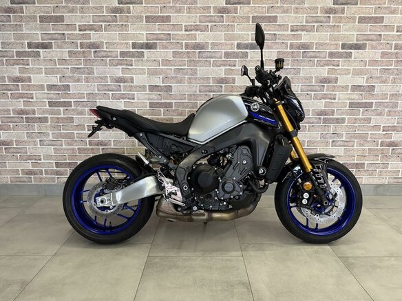 2023 Yamaha MT-09 (FZ-09), чёрный, 1182000 рублей