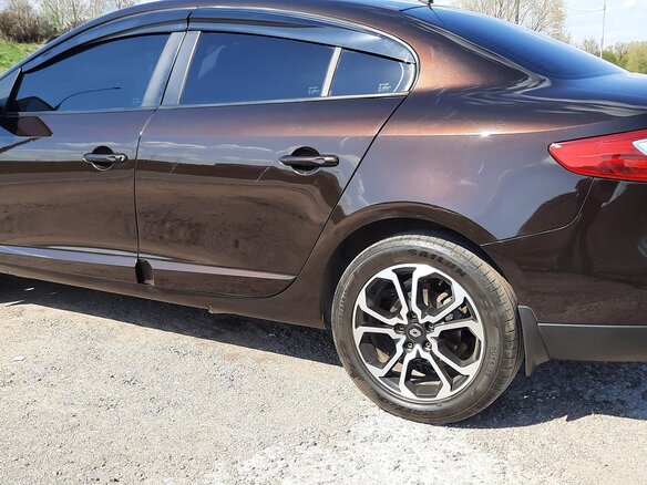 2014 Renault Fluence I Рестайлинг, коричневый, 995000 рублей - вид 3