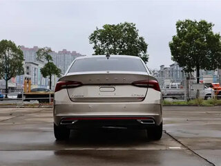 2022 Skoda Octavia IV (A8), коричневый, 1674001 рублей, вид 3