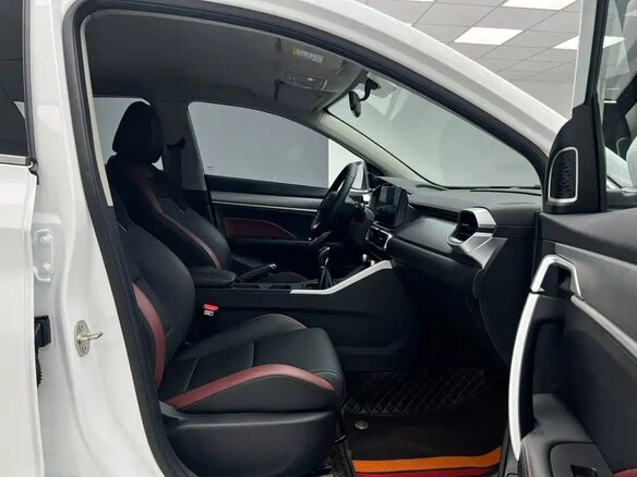 2022 Geely Binyue I Рестайлинг, белый, 1171000 рублей - вид 14
