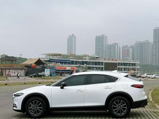 2021 Mazda CX-4 I Рестайлинг, белый, 1880000 рублей, вид 4