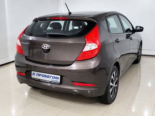 2016 Hyundai Solaris I Рестайлинг, коричневый, 855000 рублей, вид 4