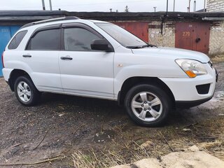2009 Kia Sportage II Рестайлинг, белый, 660000 рублей, вид 3