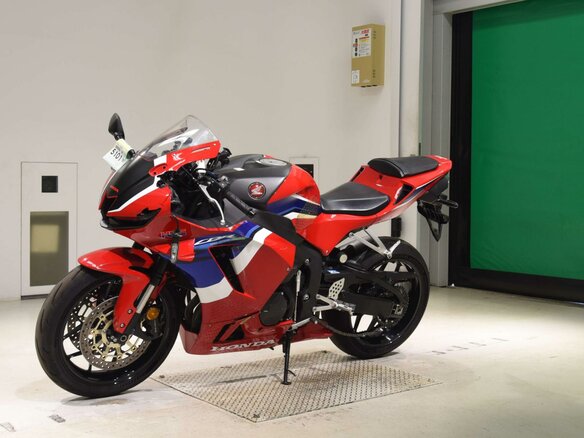 2021 Honda CBR 600RR, красный, 1199000 рублей - вид 3