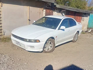 2000 Mitsubishi Galant VIII Рестайлинг, белый, 200000 рублей, вид 1