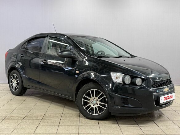 2012 Chevrolet Aveo II, чёрный, 470000 рублей - вид 2
