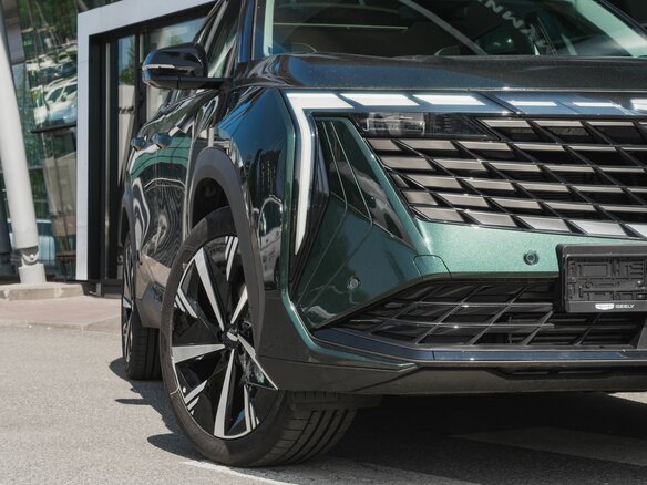 2026 Geely Atlas II, зелёный, 3416490 рублей - вид 4