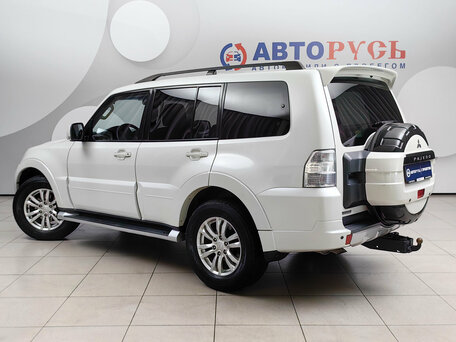 2014 Mitsubishi Pajero IV Рестайлинг 1, белый, 2275000 рублей, вид 2