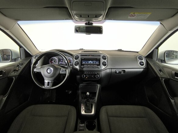2011 Volkswagen Tiguan I, серебристый, 999000 рублей - вид 9
