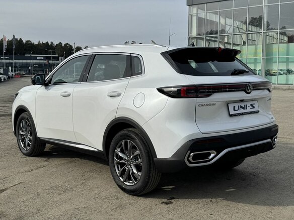 2026 Changan UNI-S I Рестайлинг, белый, 3190000 рублей - вид 5