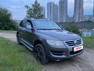2008 Volkswagen Touareg I Рестайлинг, серый, 800000 рублей, вид 4