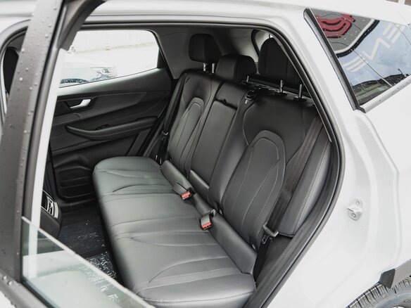 2026 Tenet T4, серый, 2424510 рублей - вид 27