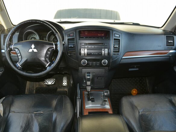 2007 Mitsubishi Pajero IV, чёрный, 1199888 рублей - вид 5
