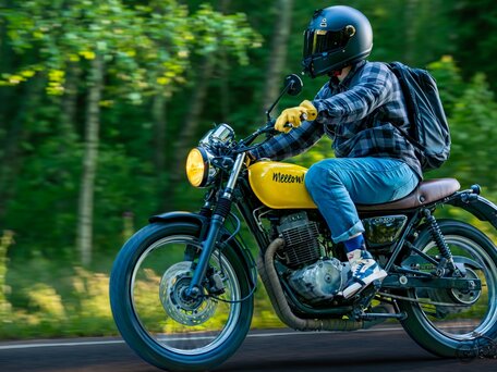 2002 Honda CB 400SS, чёрный, 330000 рублей, вид 2