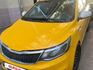 2016 Kia Rio III Рестайлинг, жёлтый, 470000 рублей, вид 1