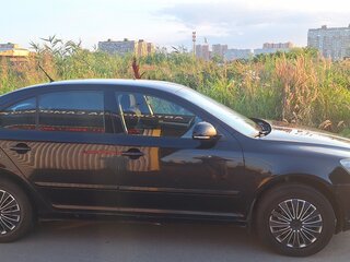 2011 Skoda Octavia II (A5) Рестайлинг, чёрный, 750000 рублей, вид 4
