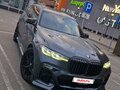 2021 BMW X7 40d I (G07), серый, 7640000 рублей - вид 1