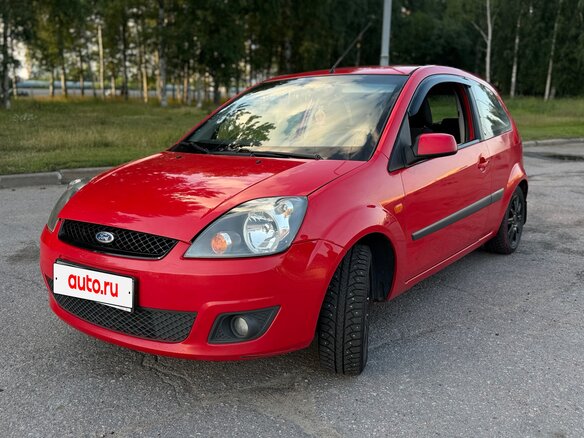 2007 Ford Fiesta Mk5, красный, 369000 рублей - вид 1
