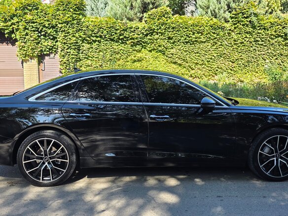 2020 Audi A6 40 TDI V (C8), чёрный, 3820000 рублей - вид 4