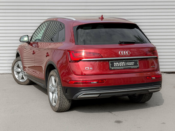 2021 Audi Q5 45 TFSI II (FY) Рестайлинг, красный, 4199000 рублей - вид 7