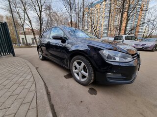 2013 Volkswagen Golf VII, чёрный, 1000000 рублей, вид 2