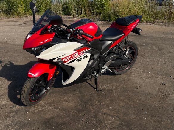 2015 Yamaha YZF-R3, красный, 490000 рублей - вид 12