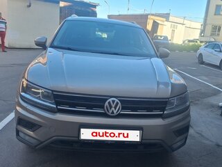 2018 Volkswagen Tiguan II, бежевый, 1700000 рублей, вид 1
