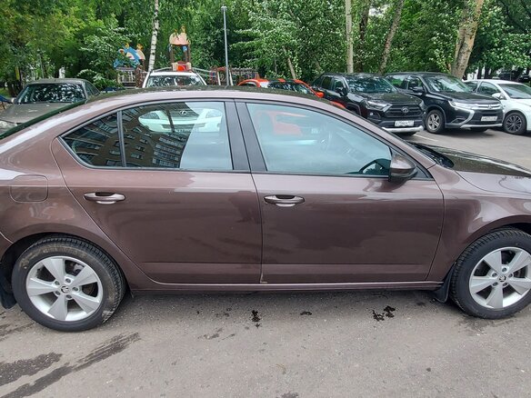 2013 Skoda Octavia III (A7), коричневый, 950000 рублей - вид 6