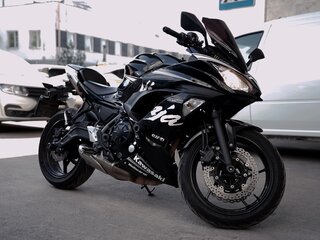 2018 Kawasaki Ninja 650, чёрный, 570000 рублей, вид 1