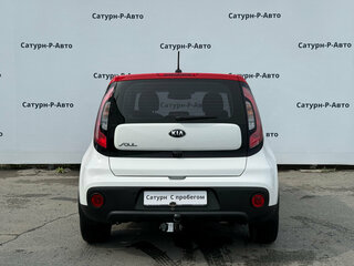 2018 Kia Soul II Рестайлинг, белый, 1550000 рублей, вид 5