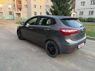 2013 Kia Rio 4-speed III, серый, 850000 рублей, вид 4