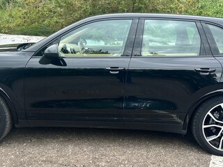 2011 Porsche Cayenne Diesel II (958), чёрный, 2800000 рублей, вид 3