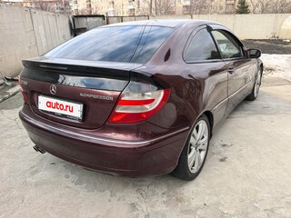 2006 Mercedes-Benz C-Класс 200 II (W203) Рестайлинг, красный, 750000 рублей, вид 3