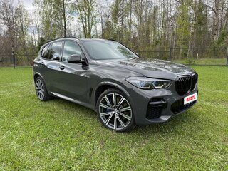 2022 BMW X5 40d IV (G05/G18), серый, 8900000 рублей, вид 3