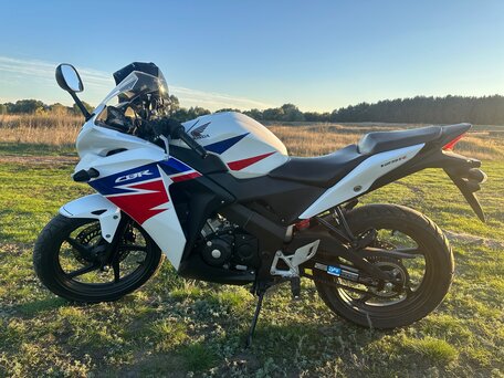 2013 Honda CBR 125R, белый, 360000 рублей, вид 1