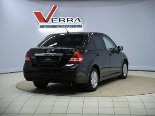 2010 Nissan Tiida I Рестайлинг, чёрный, 690000 рублей, вид 5