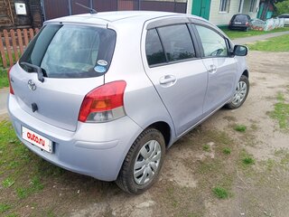 2010 Toyota Vitz II (XP90), серый, 760000 рублей, вид 4