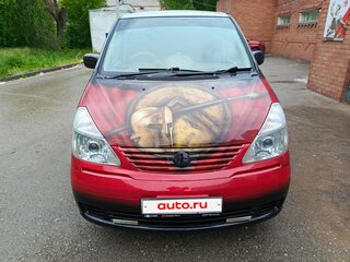 2002 Nissan Serena II (C24), серебристый, 1500000 рублей, вид 1