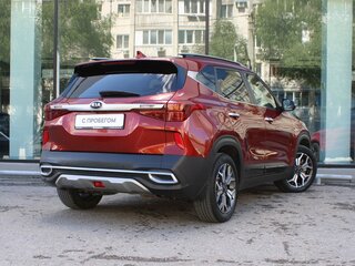 2020 Kia Seltos I, красный, 1880450 рублей, вид 5