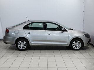 2021 Volkswagen Polo VI, серый, 1579000 рублей, вид 5