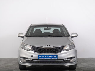 2016 Kia Rio III Рестайлинг, серебристый, 699000 рублей, вид 3