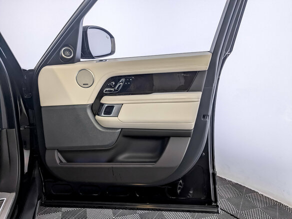 2020 Land Rover Range Rover IV Рестайлинг, чёрный, 9700000 рублей - вид 24