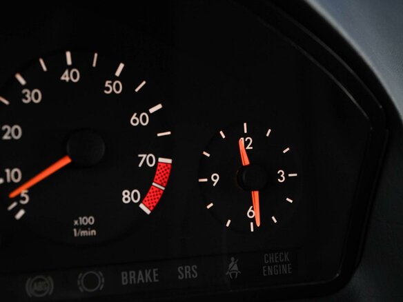 1990 Mercedes-Benz SL-Класс 300 IV (R129), серый, 4199055 рублей - вид 18