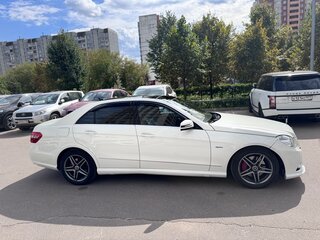 2011 Mercedes-Benz E-Класс 300 IV (W212, S212, C207), белый, 1320000 рублей, вид 5