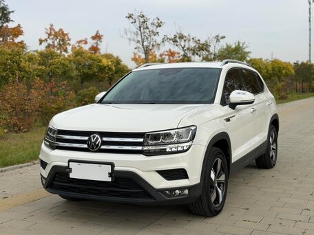 2023 Volkswagen Tharu I, белый, 1600000 рублей, вид 2