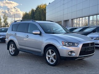 2011 Mitsubishi Outlander II Рестайлинг, серебристый, 1175000 рублей, вид 3