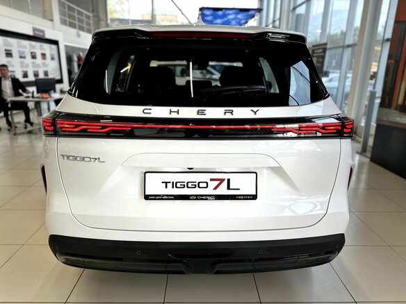 2025 Chery Tiggo 7L I, белый, 2985000 рублей - вид 5